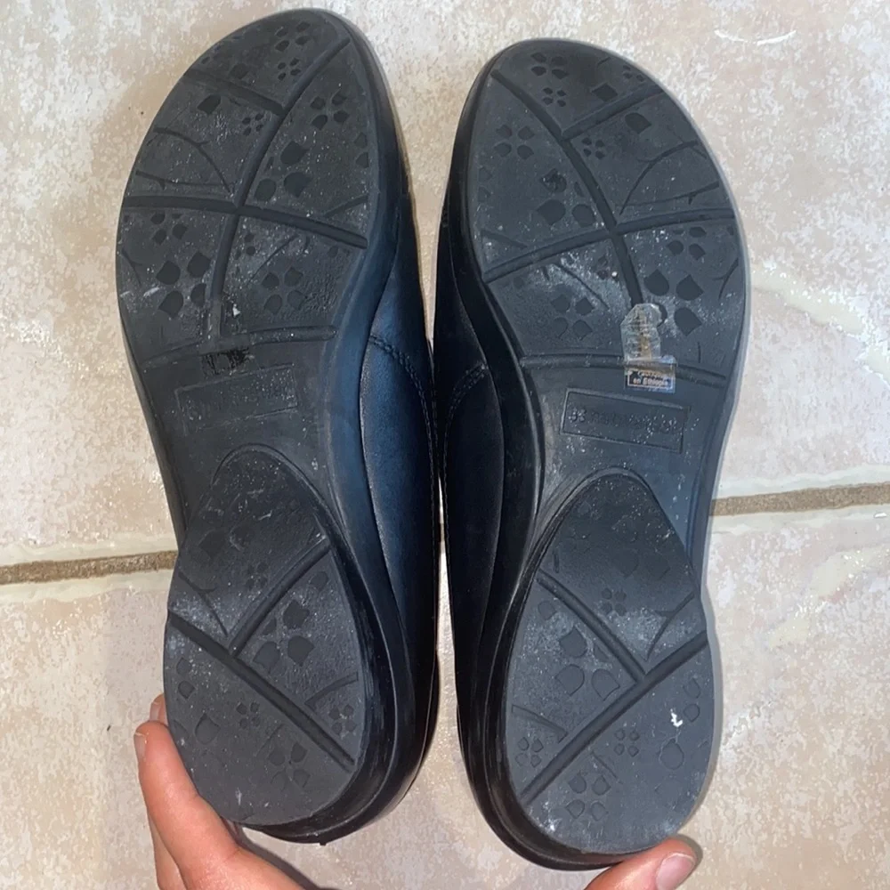 Naturalizer Back Flats Size 7.5 - Picture 6 of 7